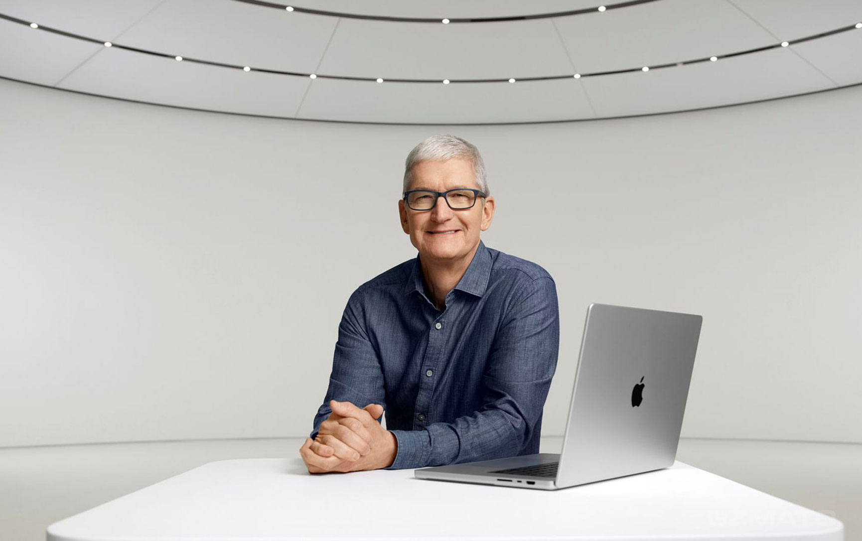 Apple CEO Tim Cook: The Next Big Thing Will Be at the Intersection of Hardware, Software, and Services