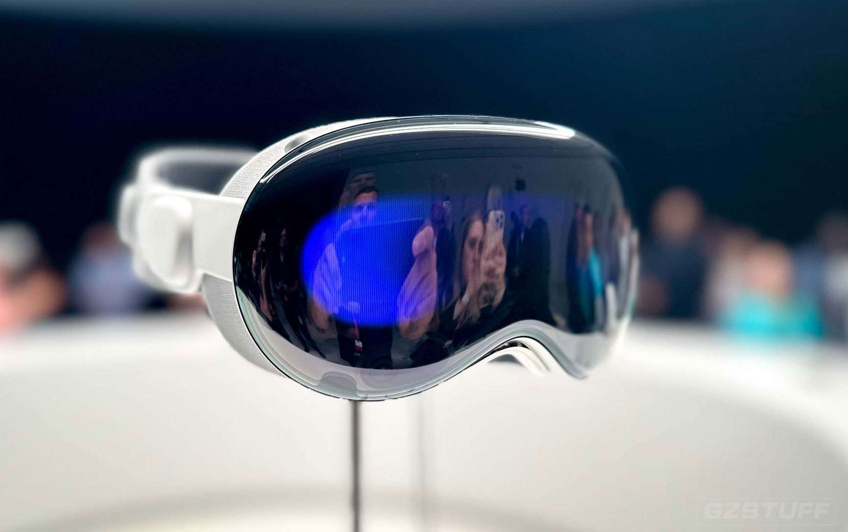 Apple Vision Pro AR/VR Headset Unveils at WWDC: Specs, What to Expect, Price, Release Date and MORE