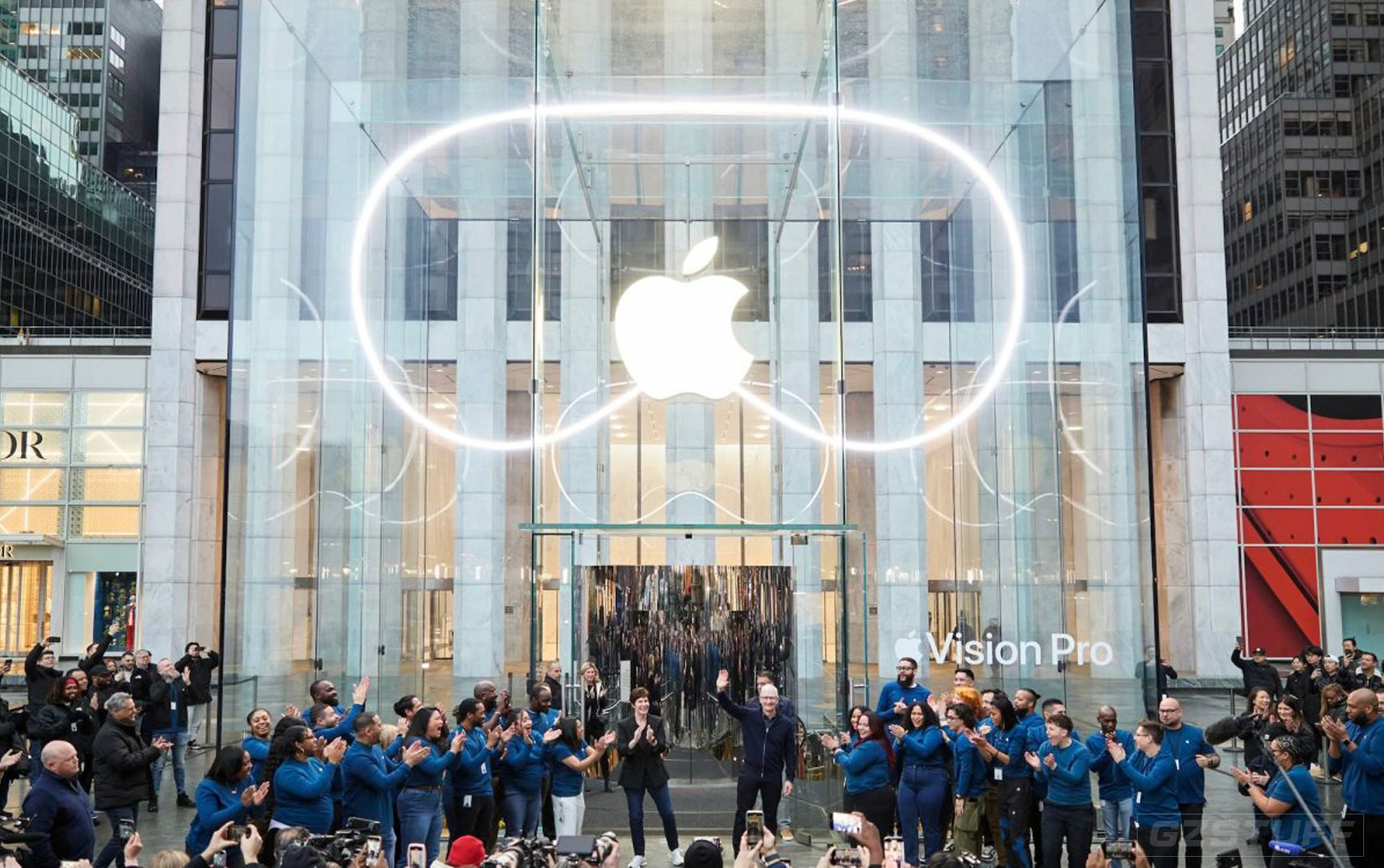 Apple Vision Pro launch day is here: Follow along